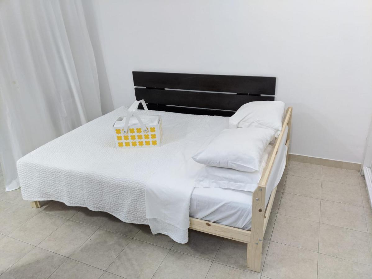 In Bed With Lisbon 15E Amadora Exterior photo