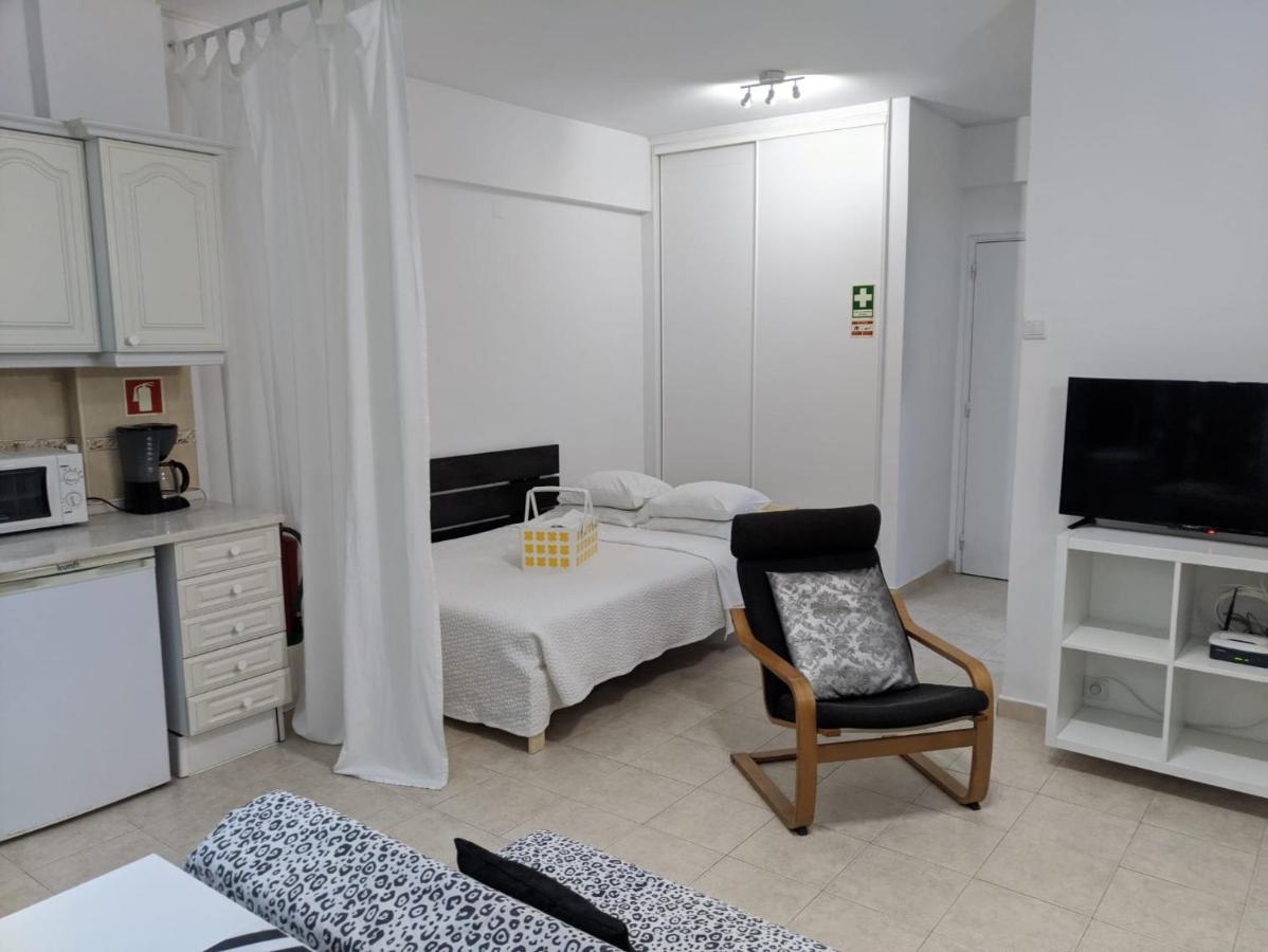 In Bed With Lisbon 15E Amadora Exterior photo